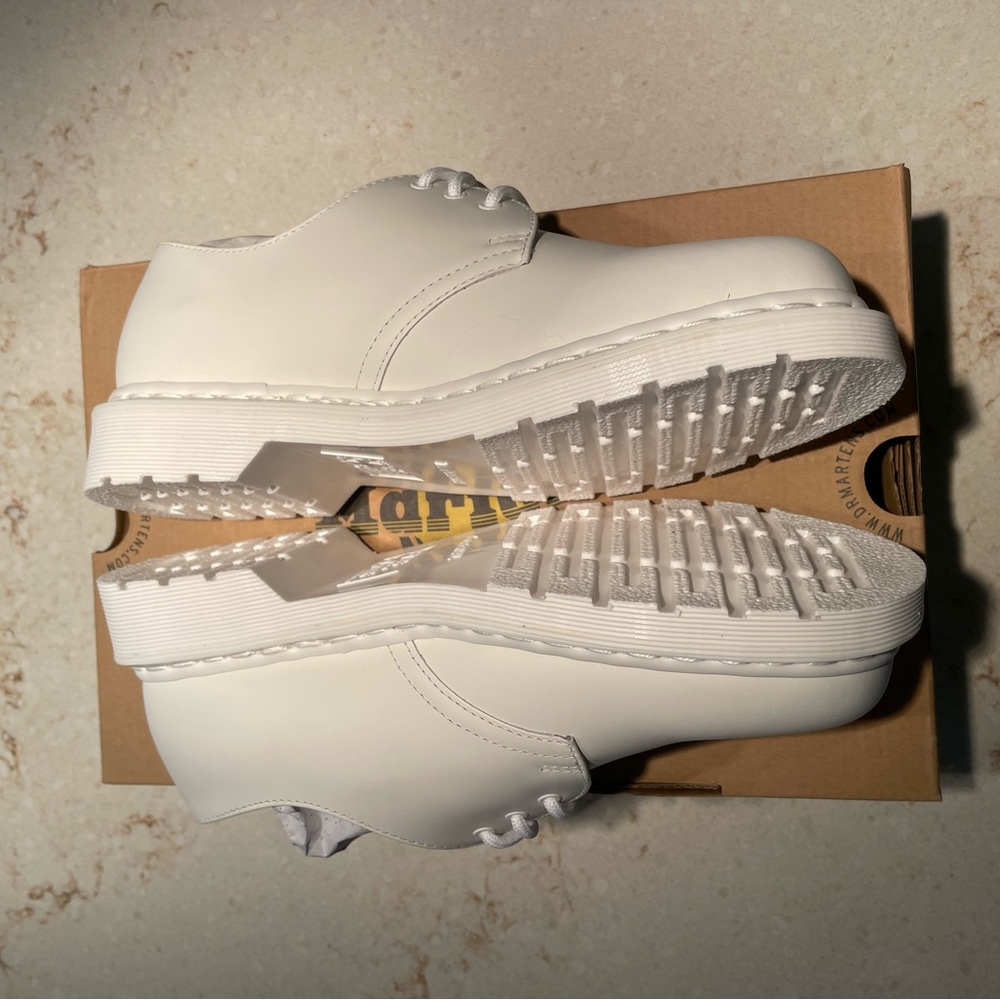 NEW Dr Martens 1461 White Leather Pride Core Shoes Ladies 9 Men 8 - Picture 6 of 10